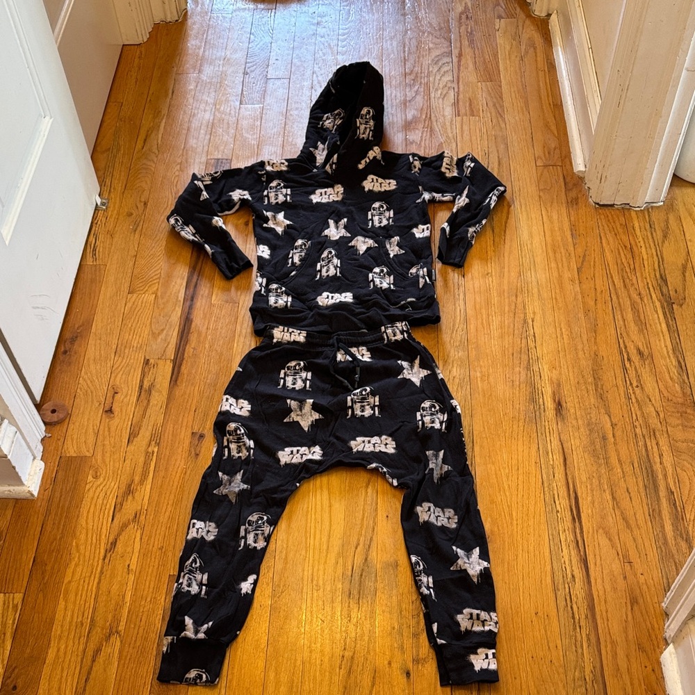 nununu Black and White Star Wars Kids Jogger Set